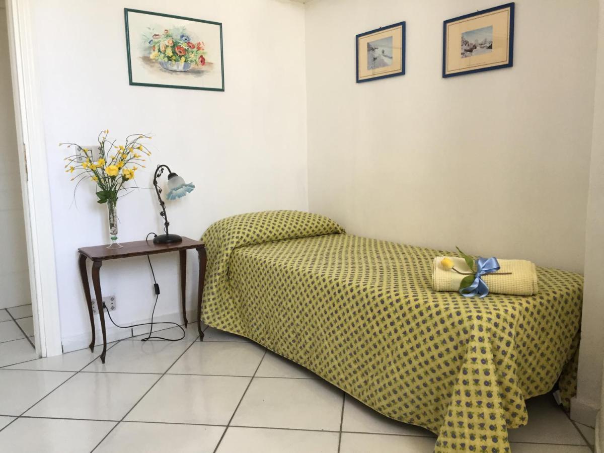 Casa Adriana Bed & Breakfast อนากาปรี ภายนอก รูปภาพ