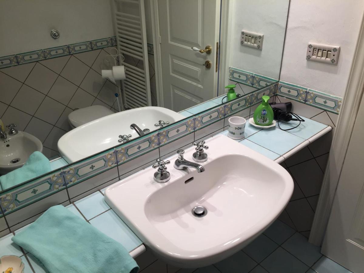Casa Adriana Bed & Breakfast อนากาปรี ภายนอก รูปภาพ